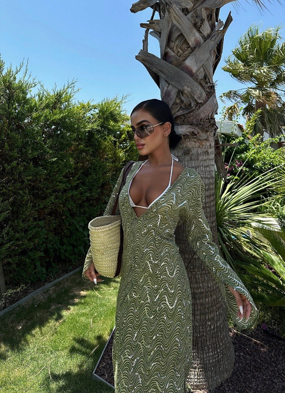 Patterned slit details dress