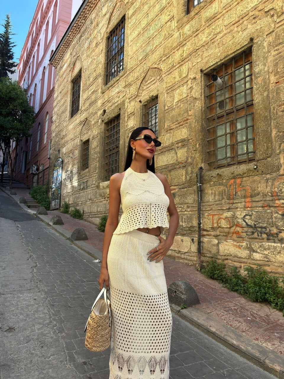 Cream backless set