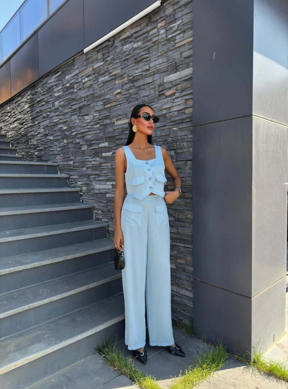 Sleeveless set
