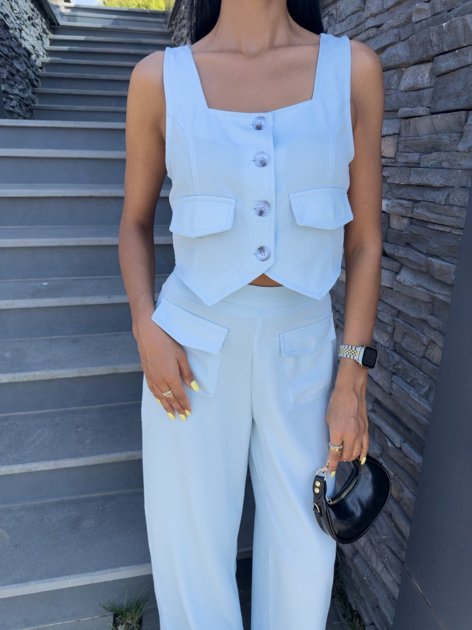 Sleeveless set
