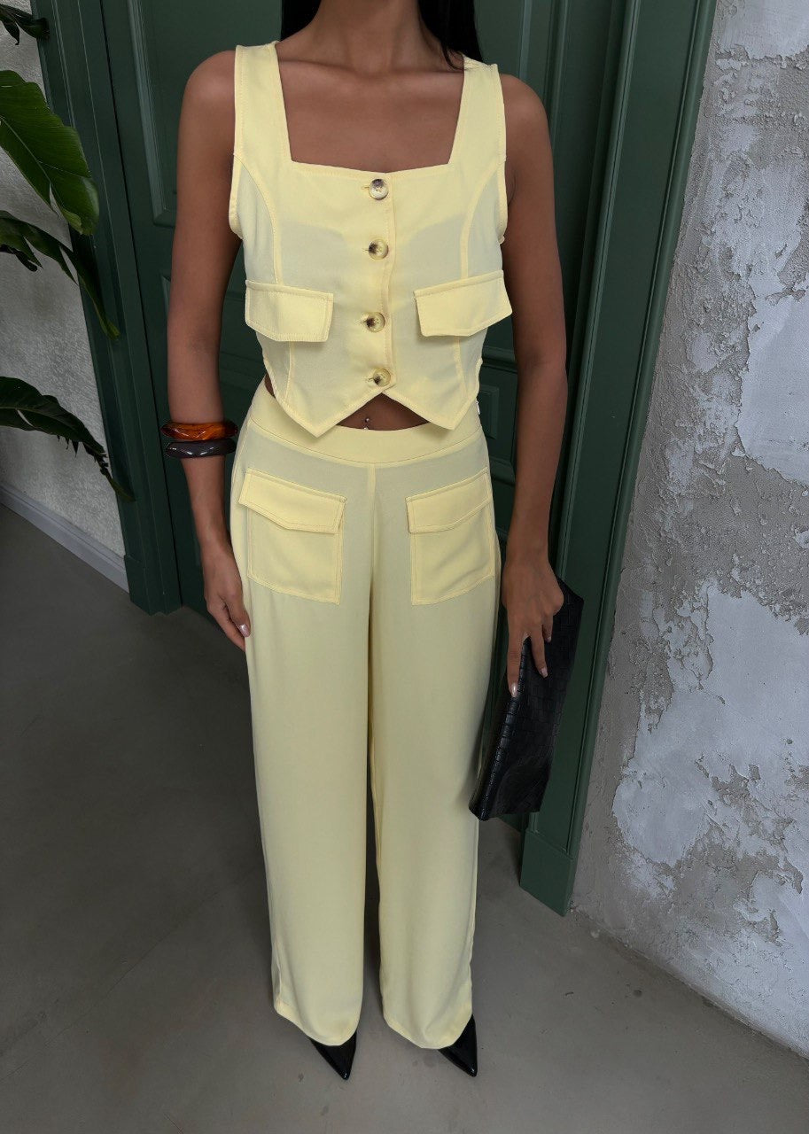 Sleeveless set
